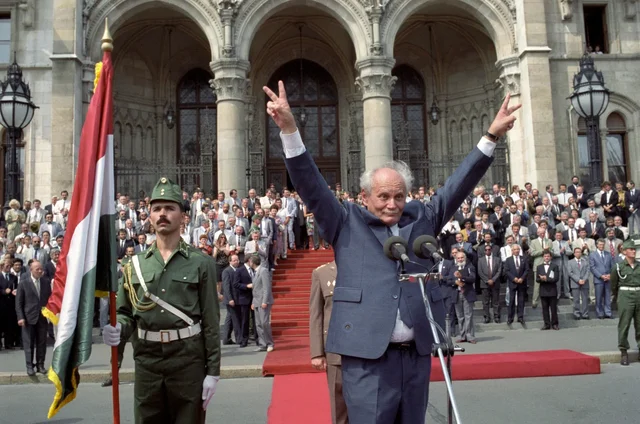 Göncz Árpád Magyarország köztársasági elnöke