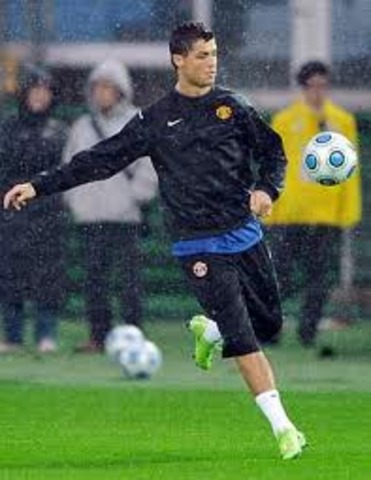 Incluido en el equipo del año de la UEFA