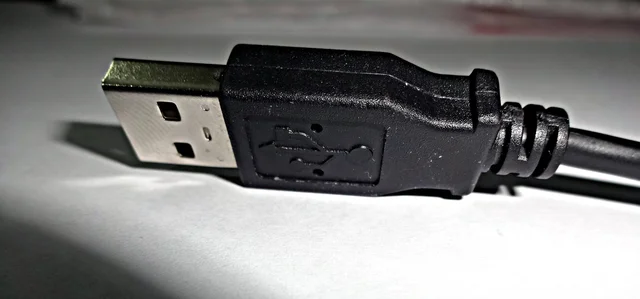USB
