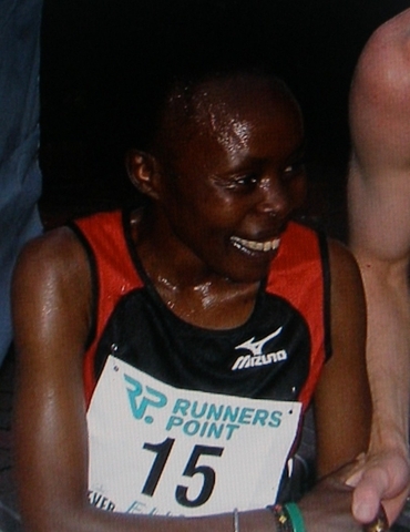 Tegla Loroupe Wins Race