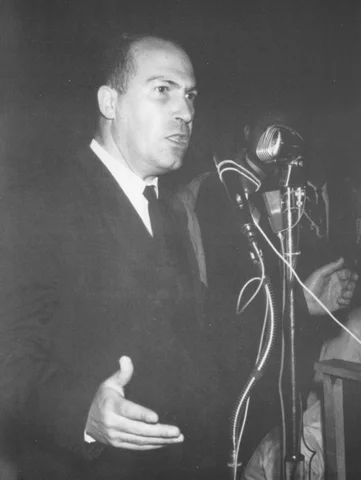 Nuevo presidente del partido.