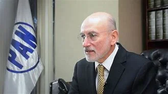 Reelección de Luis Felipe Bravo Mena