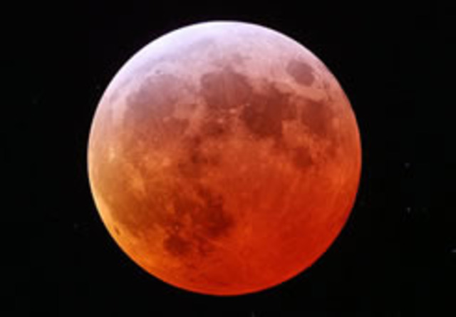 Eclipse lunar