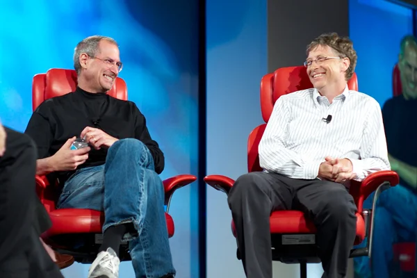 Bill Gates VS Steve Jobs