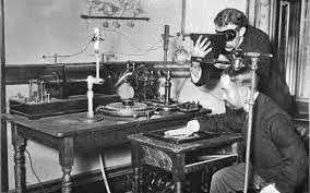 Raigs X en Medicina 1890