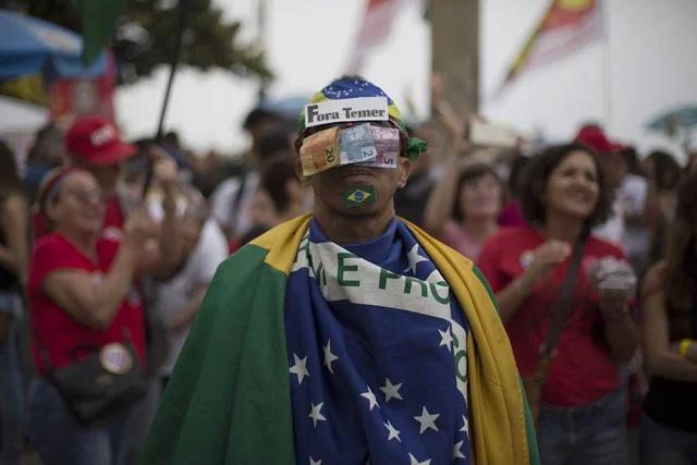 Crisis Samba