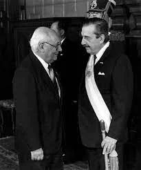 CHAU SOURROUILLE. HOLA PUGLIESE