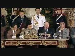 ANUNCIA LA LEY DE EMERGENCIA ECONOMICA