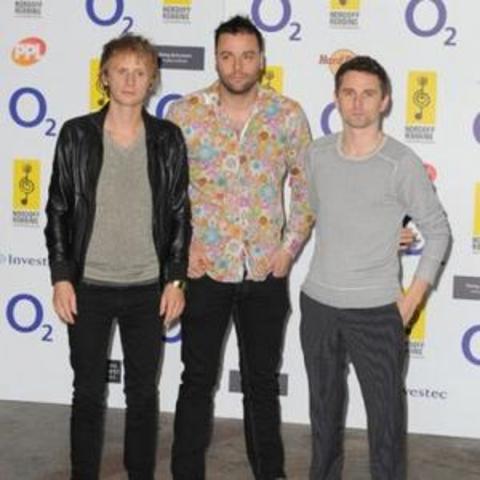 Se forma el grupo MUSE