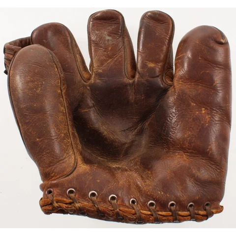Baseball Gloves in 1940