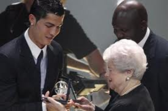 Gana el Premio Puskas