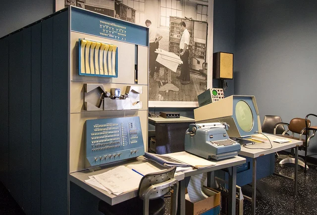 The Programmed Data Processor (PDP-1)