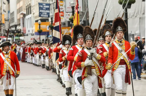1000's of redcoats in Boston