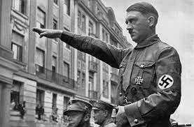 Hitler instaura la dittatura in Germania