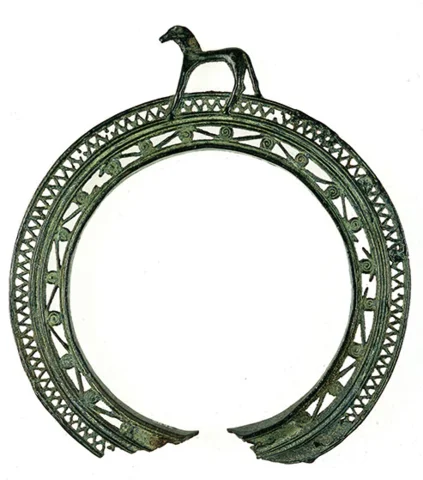 Mango de bronce con decoración de caballo