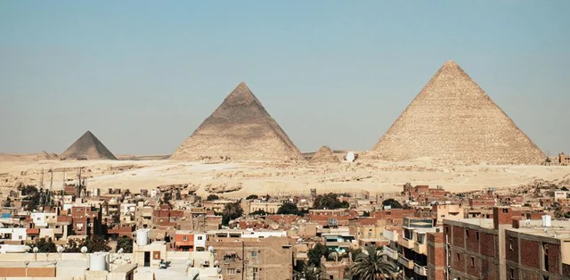 Reino Unido crea un protectorado en Egipto
