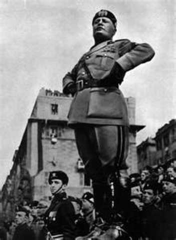 Mussolini comes to power in Italy