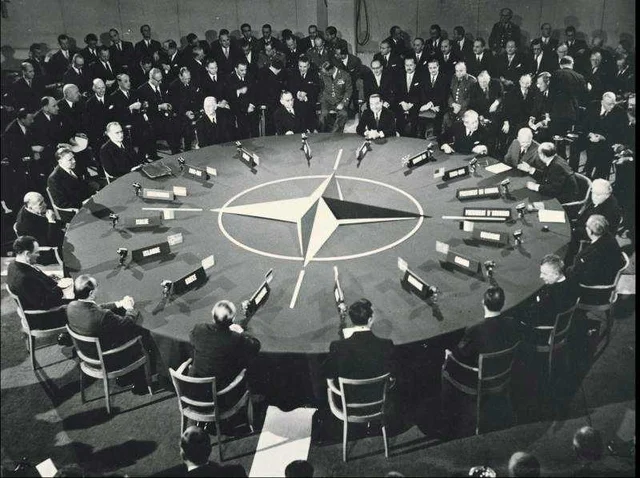 Formación de la OTAN.