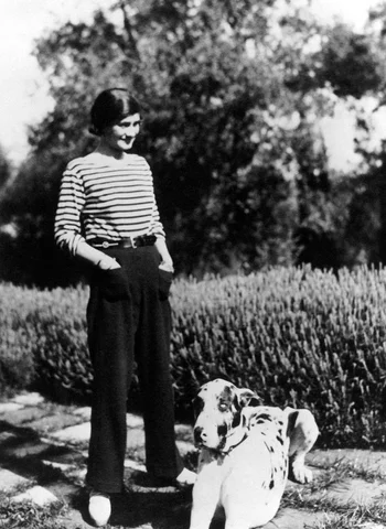 HER SUCCESS IN FASHION AND A NEW OPENING