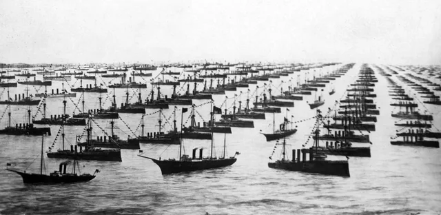 germany begins naval blockade of great britian.