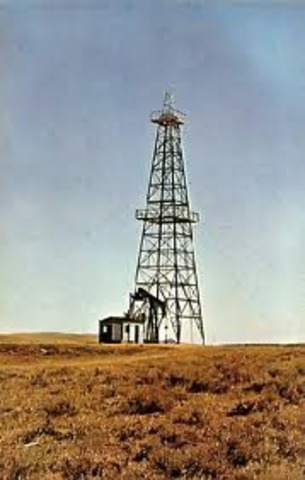 First Oil Well Drilled in US