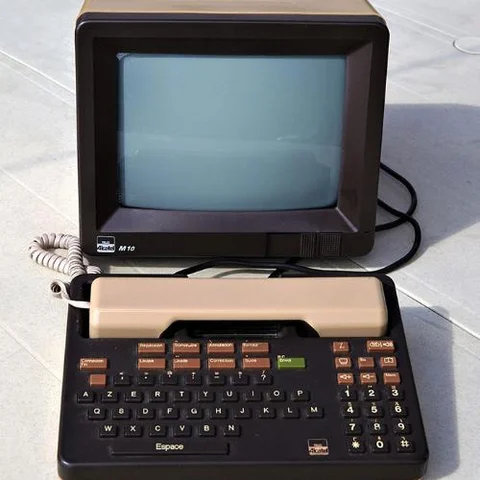 Создание Minitel