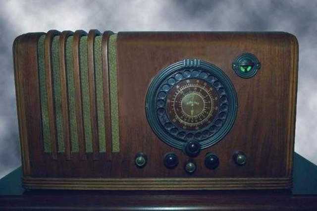 First Radio Receiver receives a radio transmission