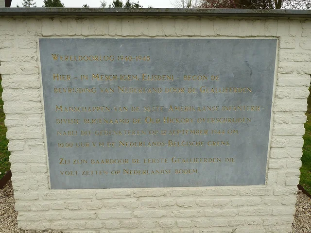 Allied troops cross the Belgium-Netherlands border