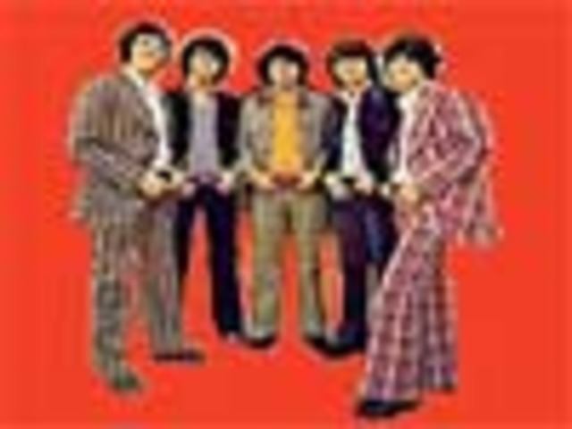 1975- It was the year of the curly perm, lounge suits, overpowering perfumes, and shiny fabrics.