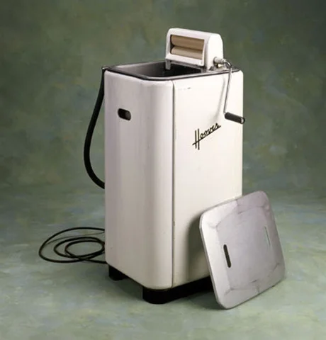 La 1ère machine à laver automatique