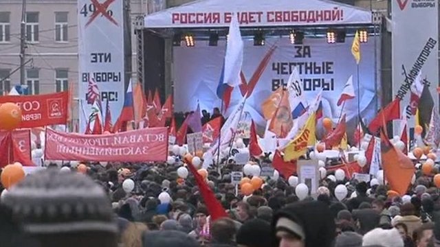Thousands protest against Putin