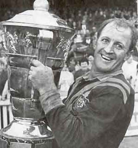 Australia demolish France