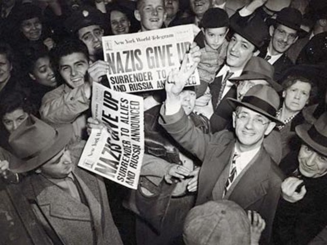 germany surrenders ww2