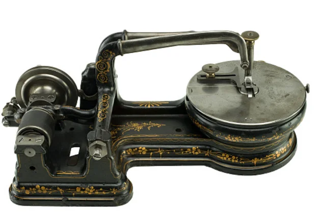 The zigzag sewing machine by Helen Blanchard