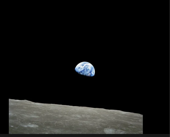 The Apollo 8 picture of Earthrise