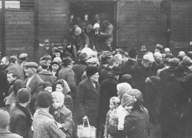 How Did Jews Survive The Holocaust?