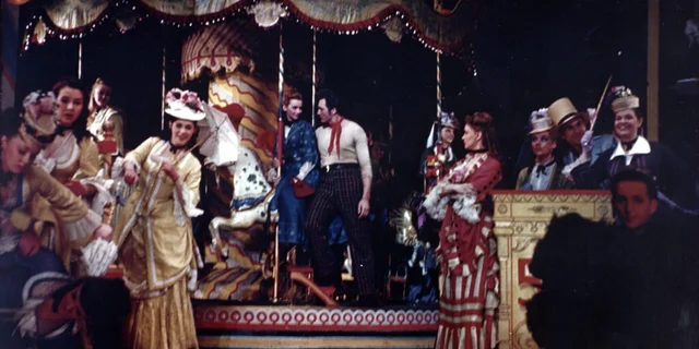 'Carousel' Opens on Broadway!