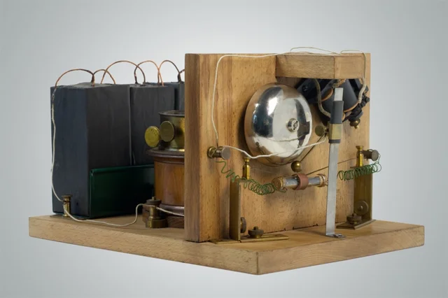 Изобретение радио