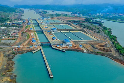 Finalización del Canal de Panamá