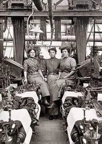 REVOLUCIÓN INDUSTRIAL