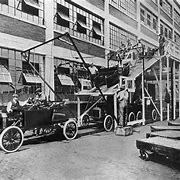 Fabricación masiva de coches de USA por Henry Ford