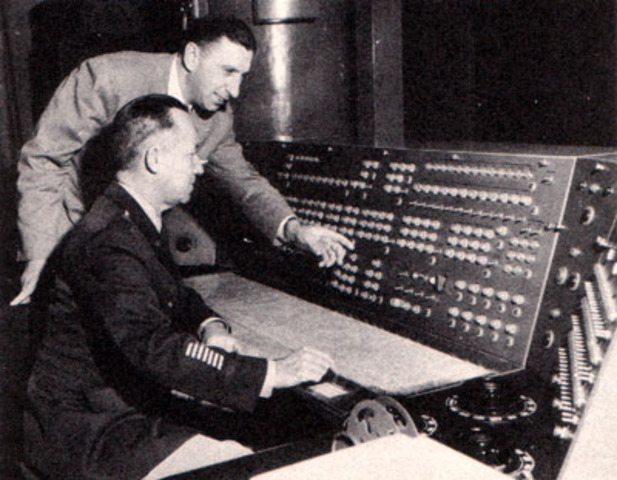 When the first commercially available electronic digital computer was available