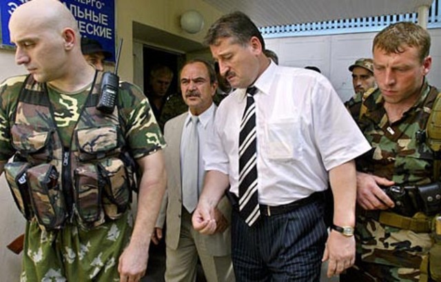 Alu Alkhanov is elected president of Chechnya