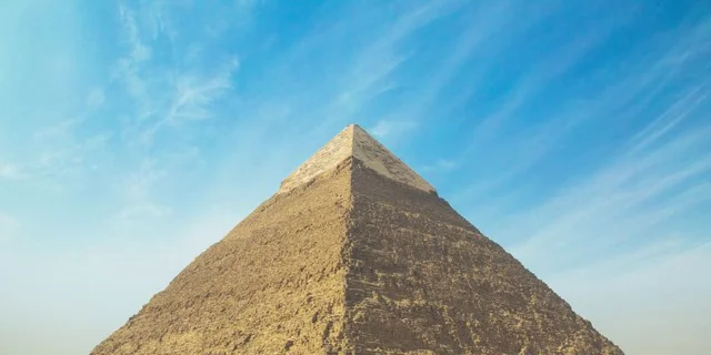 Gran Pirámide de Khufu (Keops)