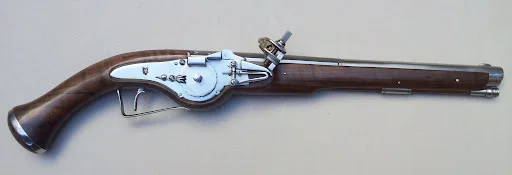 Siglo XVII: Perfeccionamiento de las Armas de Fuego