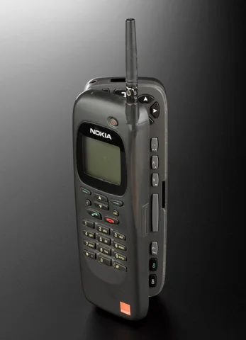 The Nokia 9000's Connection to the Internet