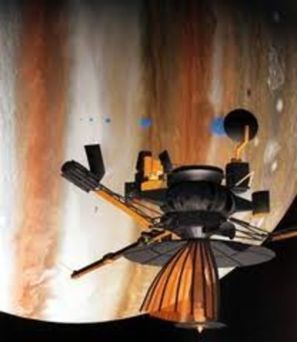 the Galileo space probe safely completes its encounter with Jupiter's ice moon, Europa, at an altitude of 343 km.