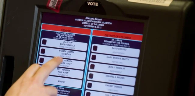 Se celebra la primera participación en elecciones vía Internet en los Estados Unidos