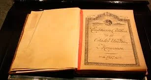 Primera constitucion mexicano}