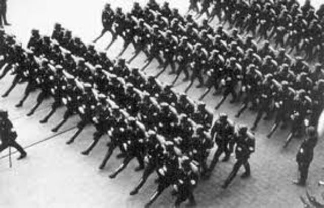 Nazi police raid the Secret Annex